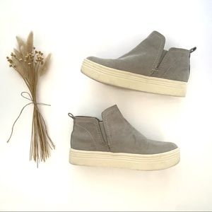 Dolce Vita Tate High Top Suede Sneakers Size 6